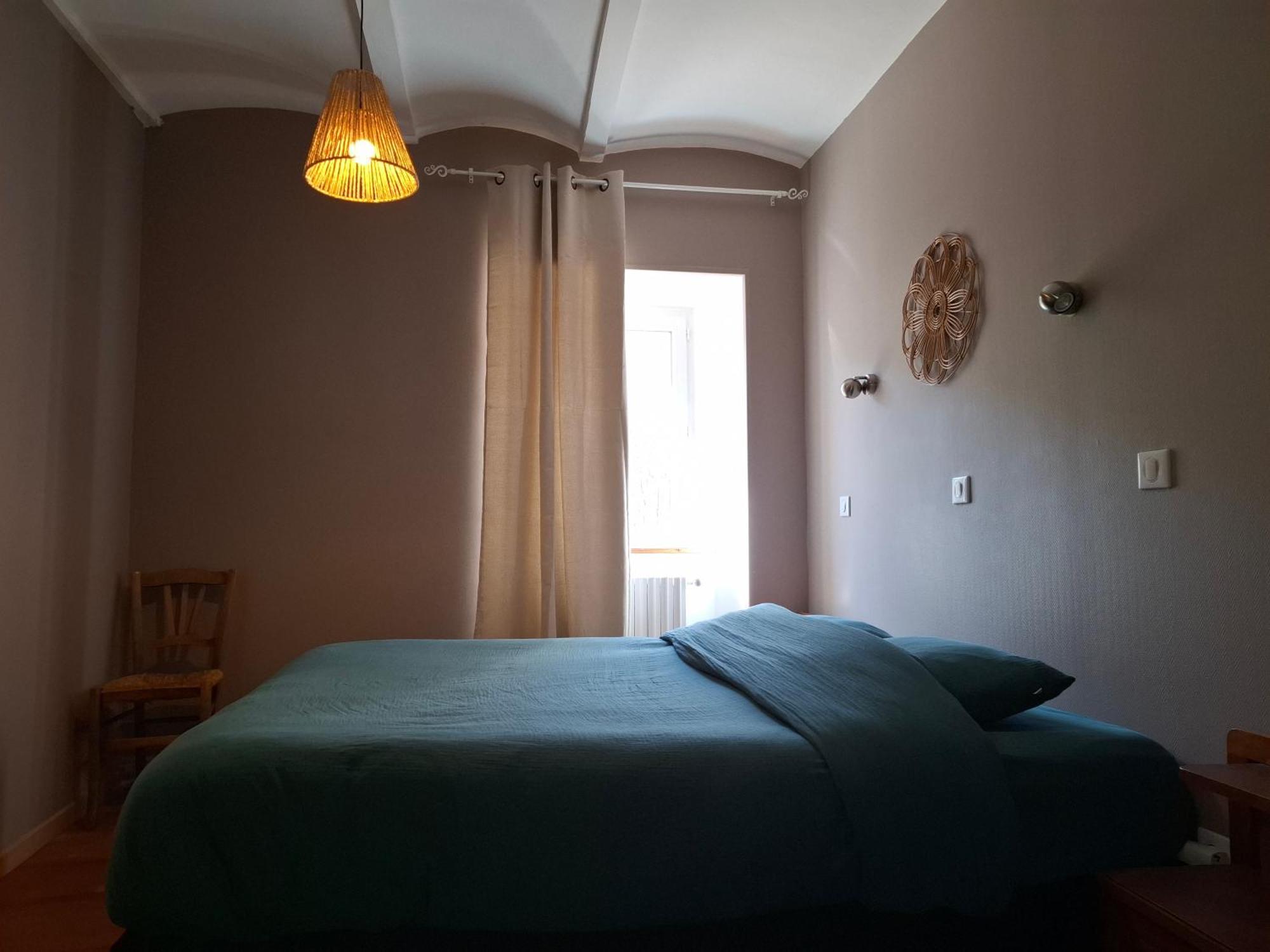 Arthea 2* Laviolle