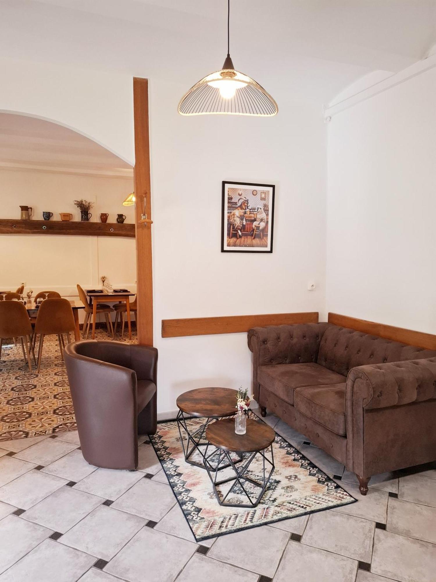 Arthea Hotel